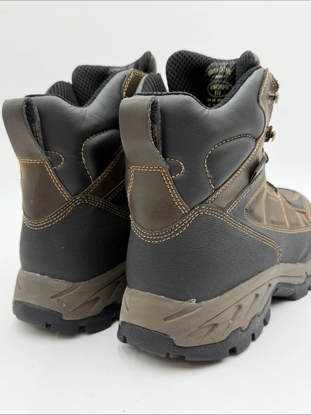 RED WING IRISH SETTER sz11 Ely Rugged Waterproof Work Boots